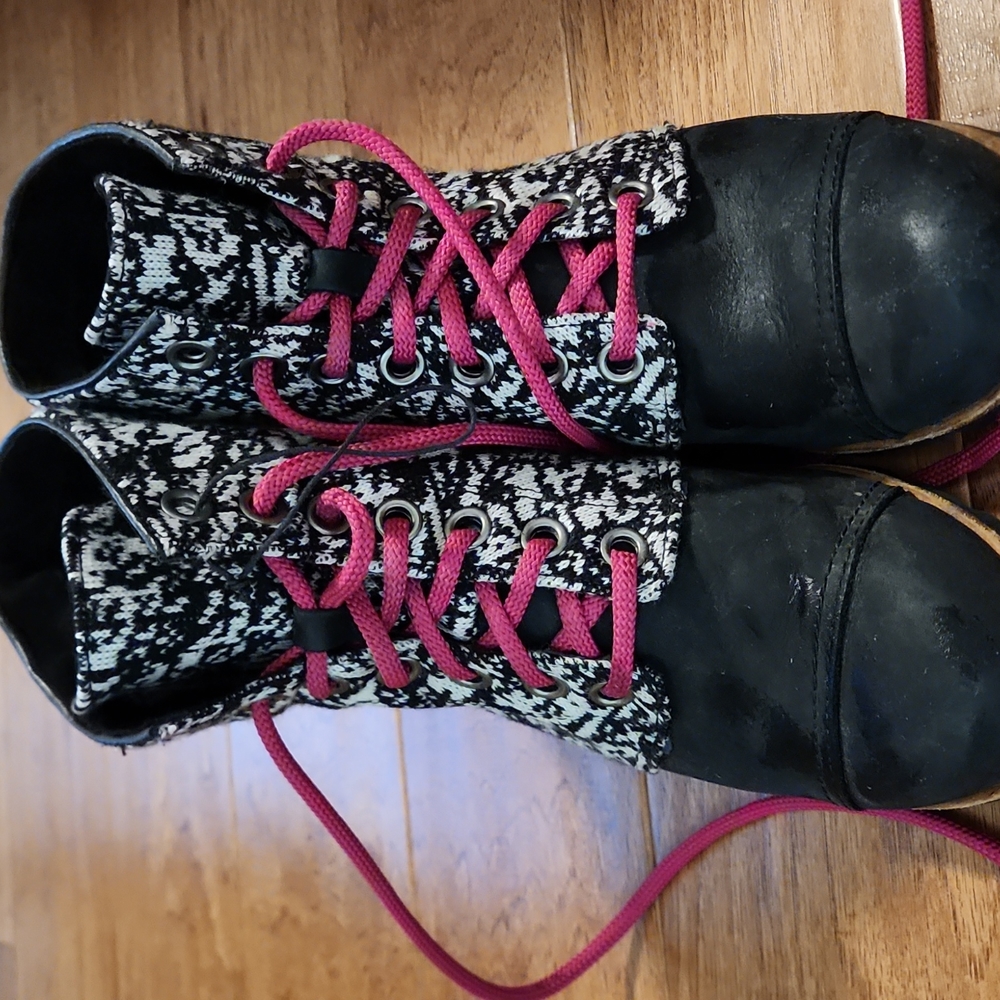 Sorel Wedge Boots